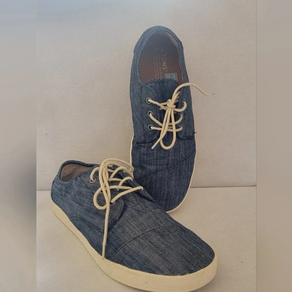 MEN'S‎ TOMS DENIM TIE SHOES ( sz 10.5)